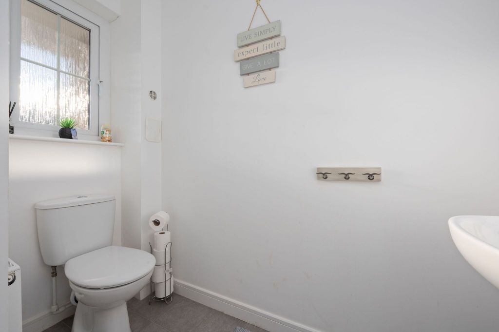 Property photo 3 of 23