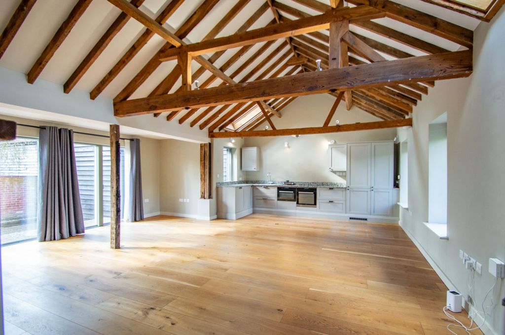 Property photo 2 of 10 Picture No. 08