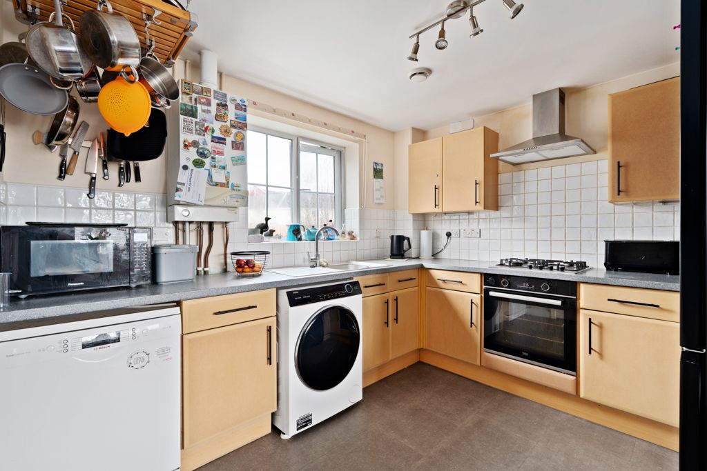 Additional image 4 of 2 bed flat for saleBedford Drive, Fareham PO14
