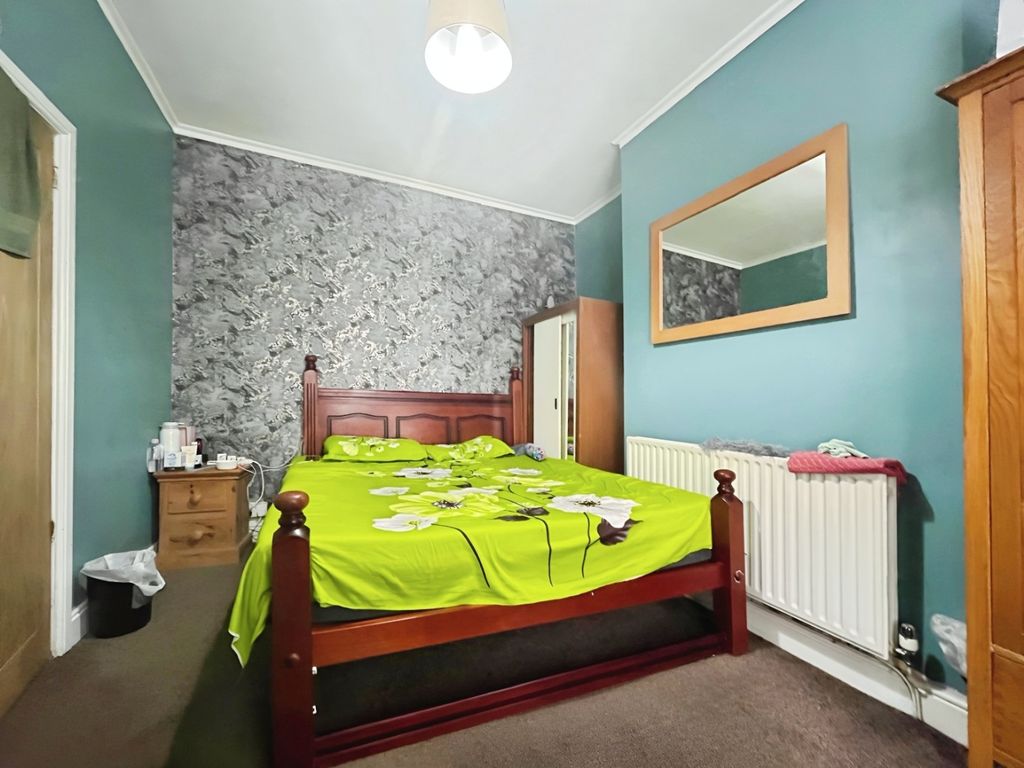 Property photo 3 of 18 4228413