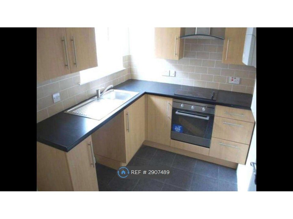 Property photo 1 of 3