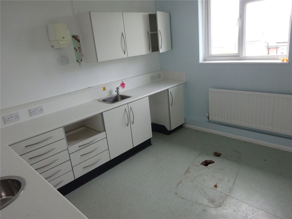 Property photo 2 of 6 Picture No. 03