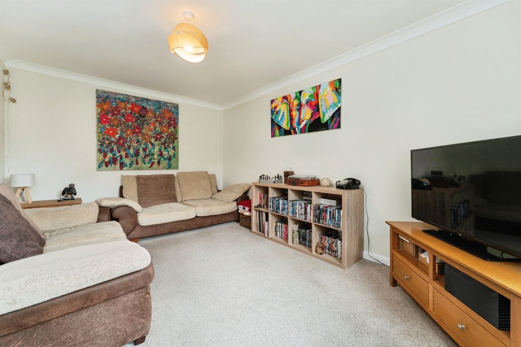 Property photo 2 of 17