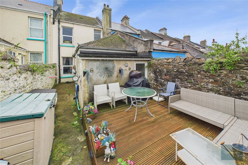 Property photo 2 of 9 Picture No. 13