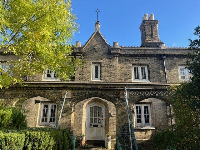 Property photo 1 of 8