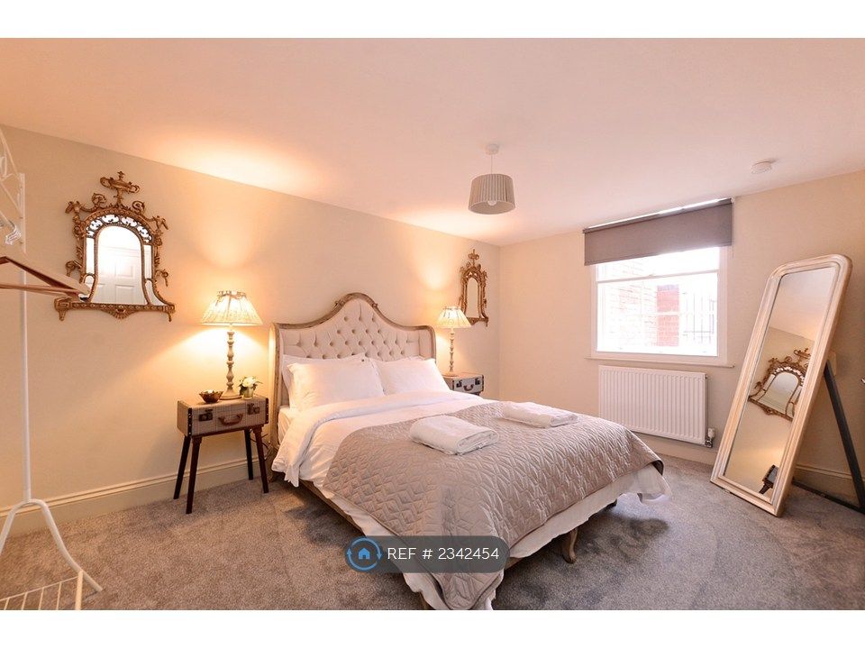 Property photo 1 of 4
