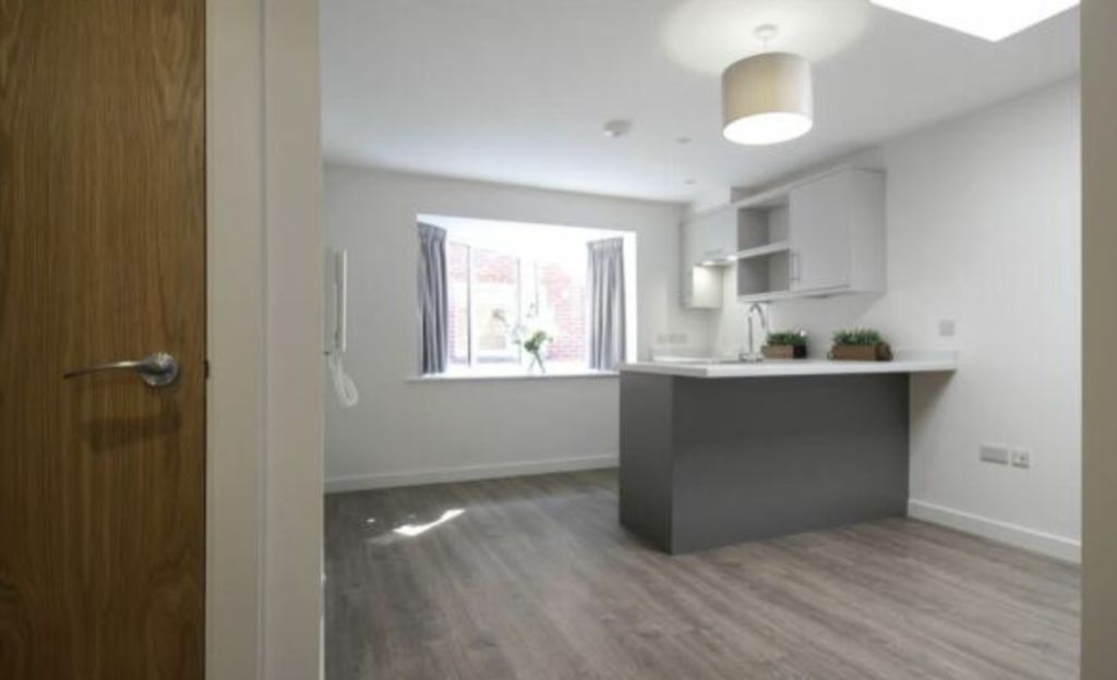 Property photo 1 of 7