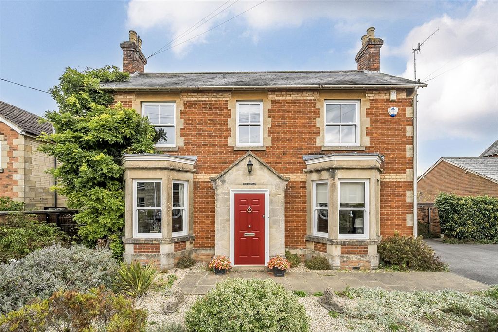 Property photo 1 of 19 1361251-14-68De9802d0325.Jpg