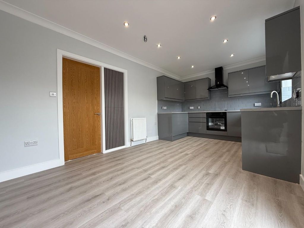 Property photo 3 of 18 Img_0178.Jpg
