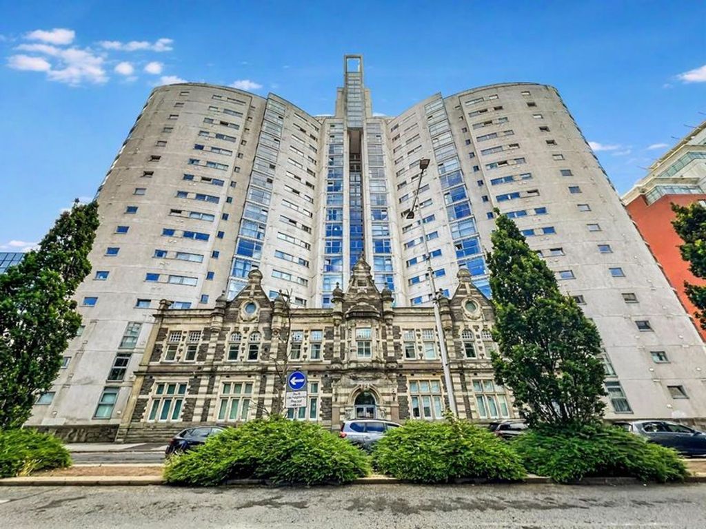 Property photo 1 of 18 Front