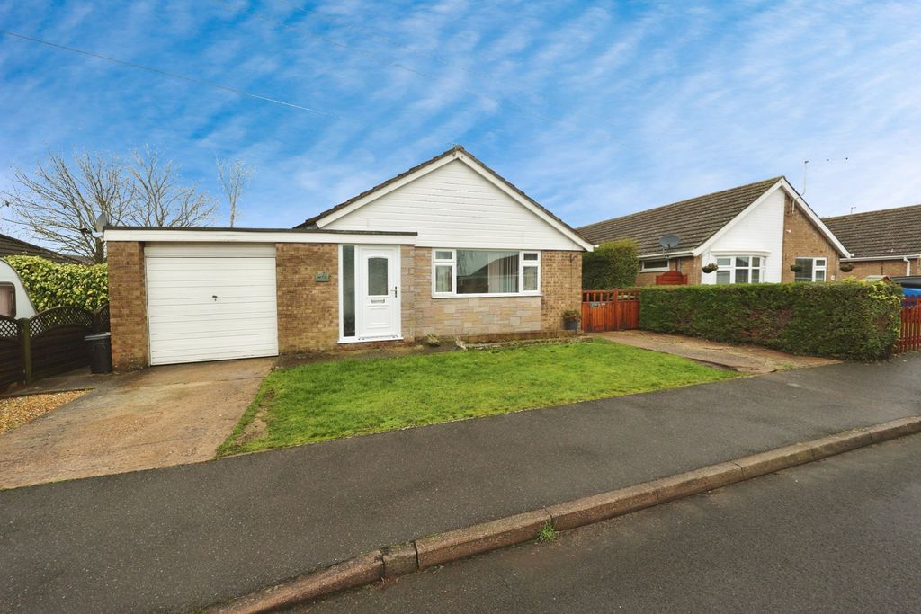 Property photo 1 of 23 4806180