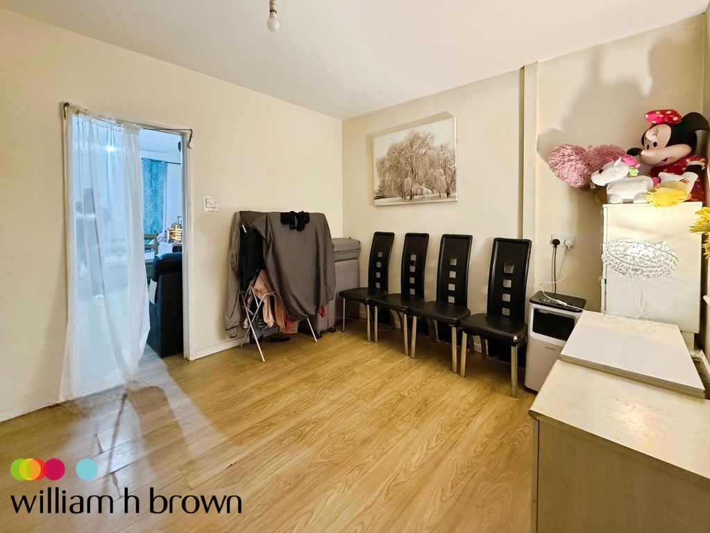 Property photo 2 of 9 Image