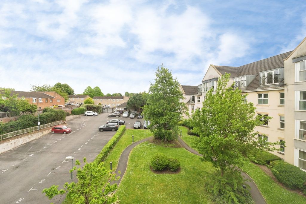 Property photo 2 of 20 Pbox-Img.Jpg