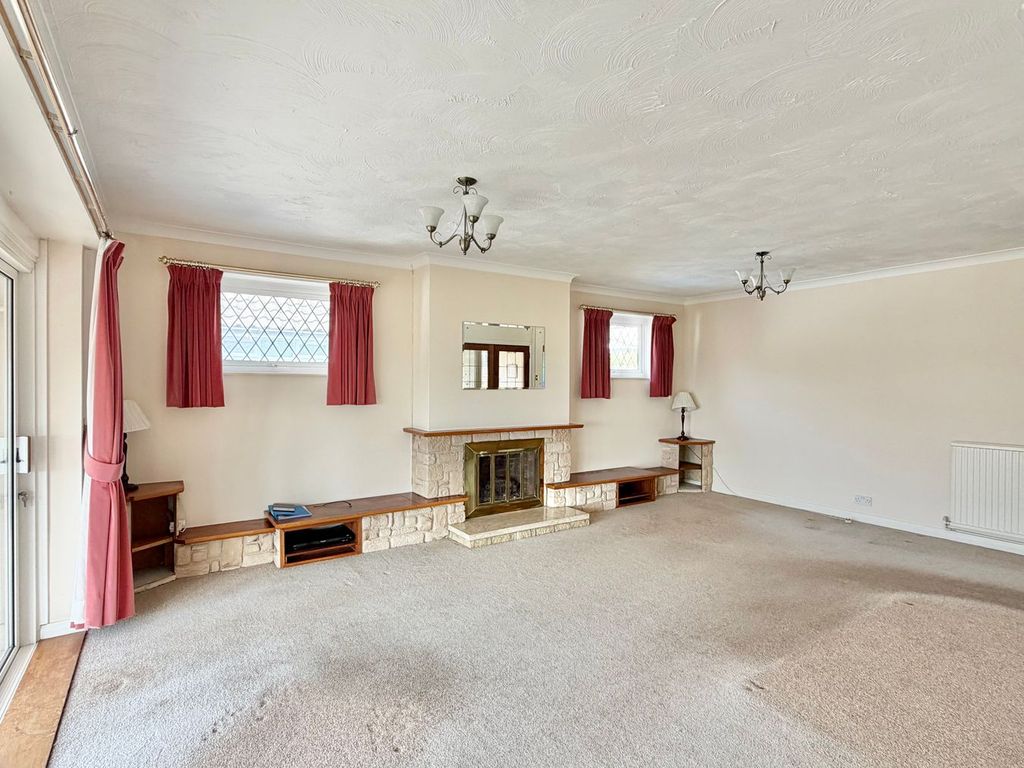 Property photo 3 of 22