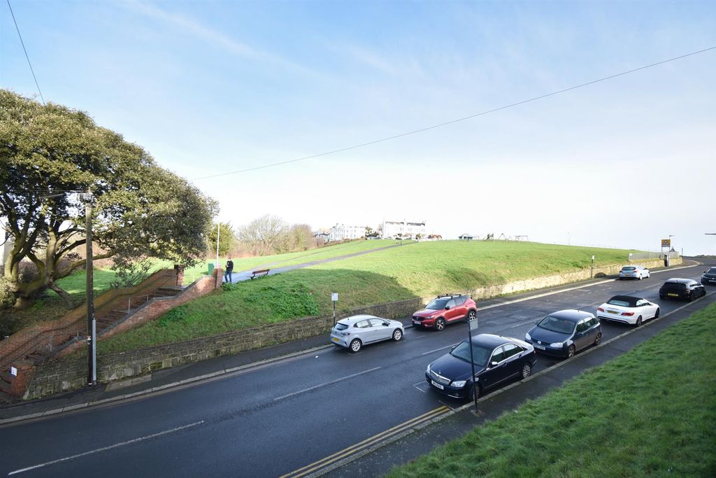 Property photo 2 of 36 Views