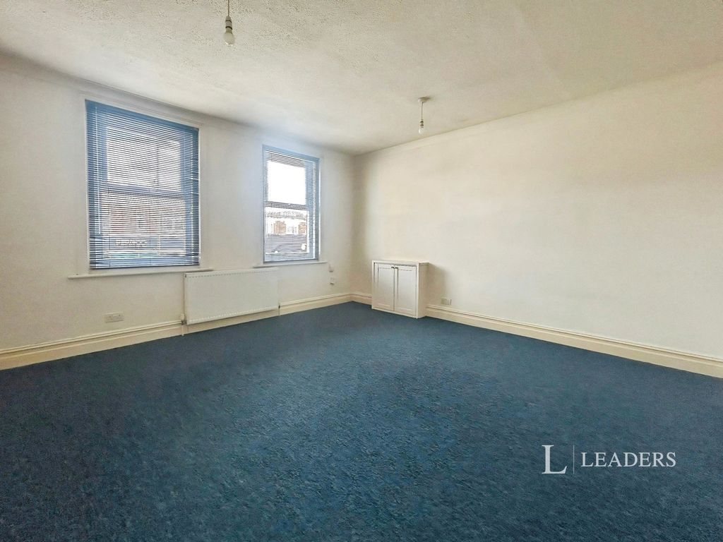 Property photo 2 of 10 Pbox-Img.Jpg