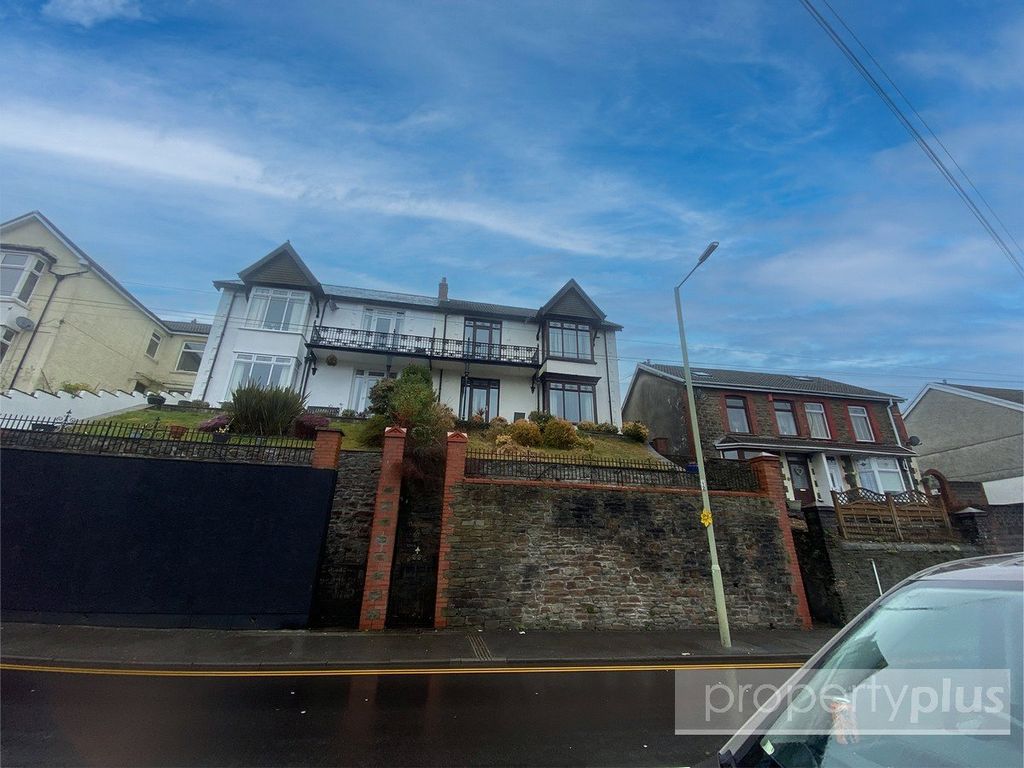 Property photo 1 of 23 Picture No. 27