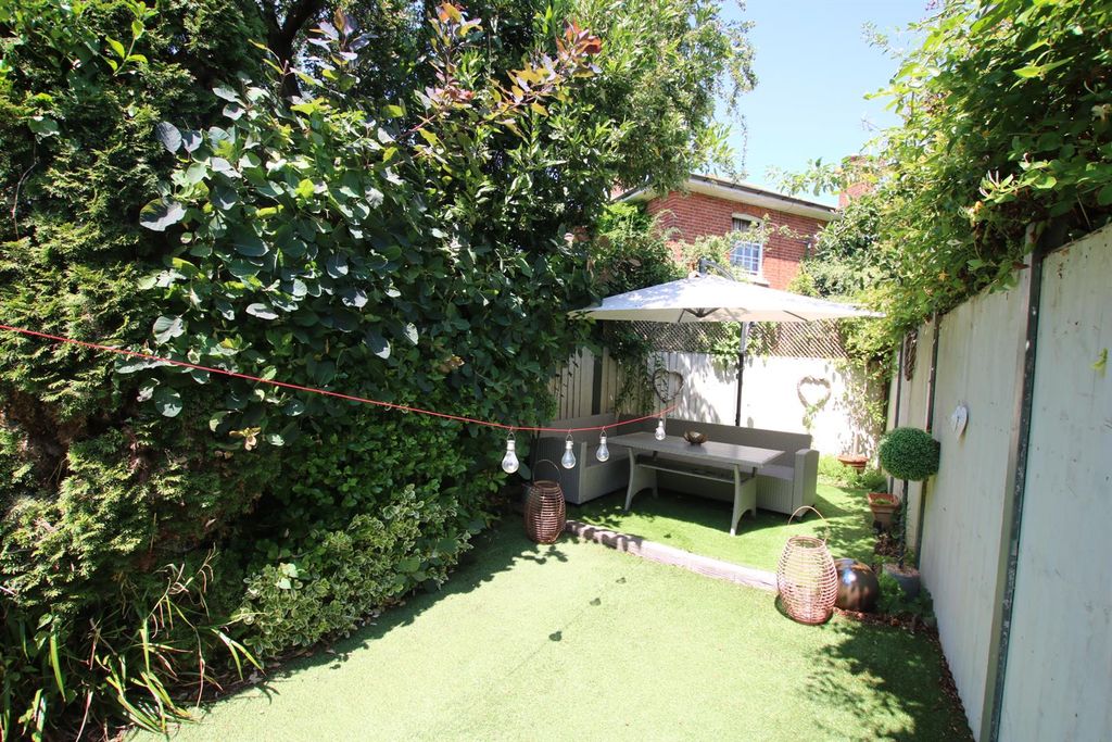 Property photo 3 of 9 Img_2284.Jpg