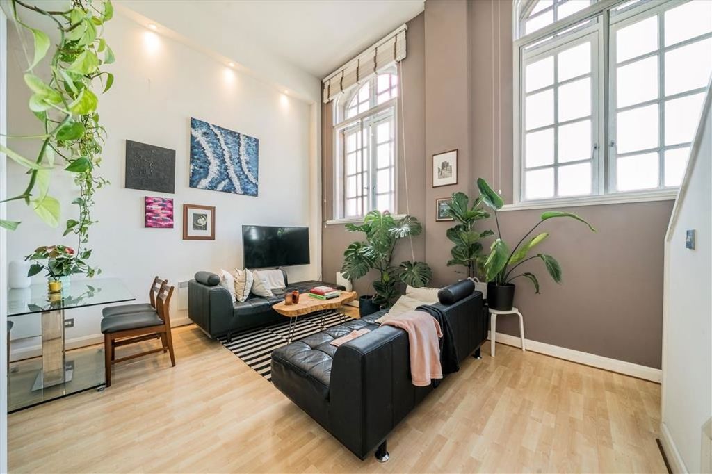 Property photo 2 of 7
