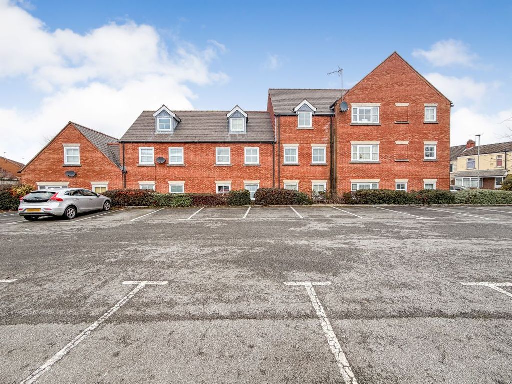 Property photo 2 of 11