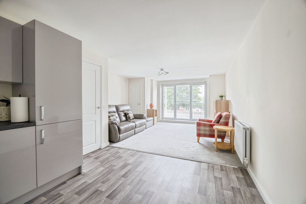 Property photo 3 of 14 Open Plan Living