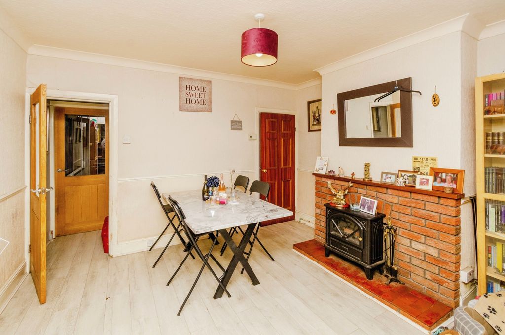 Property photo 3 of 16 Photography