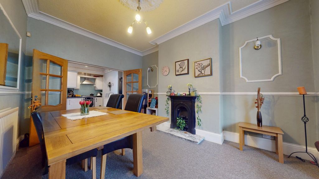 Property photo 2 of 17 4478364