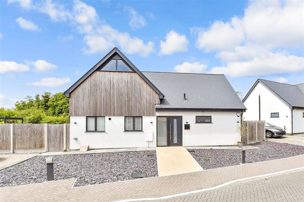 Property photo 2 of 15 External (Web) - Yes