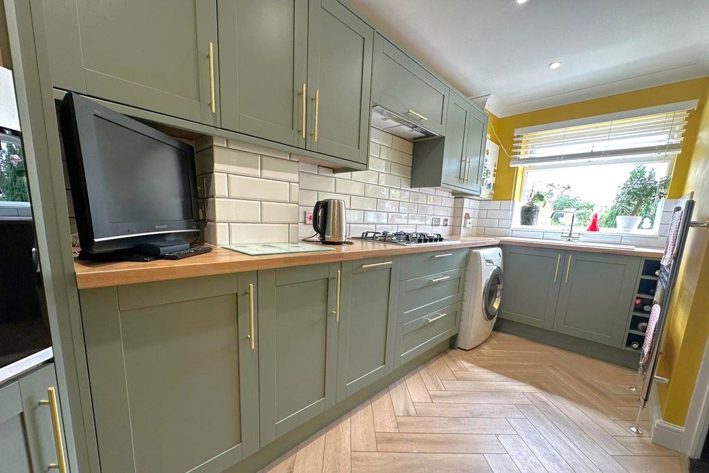 Property photo 2 of 17 Picture No. 07