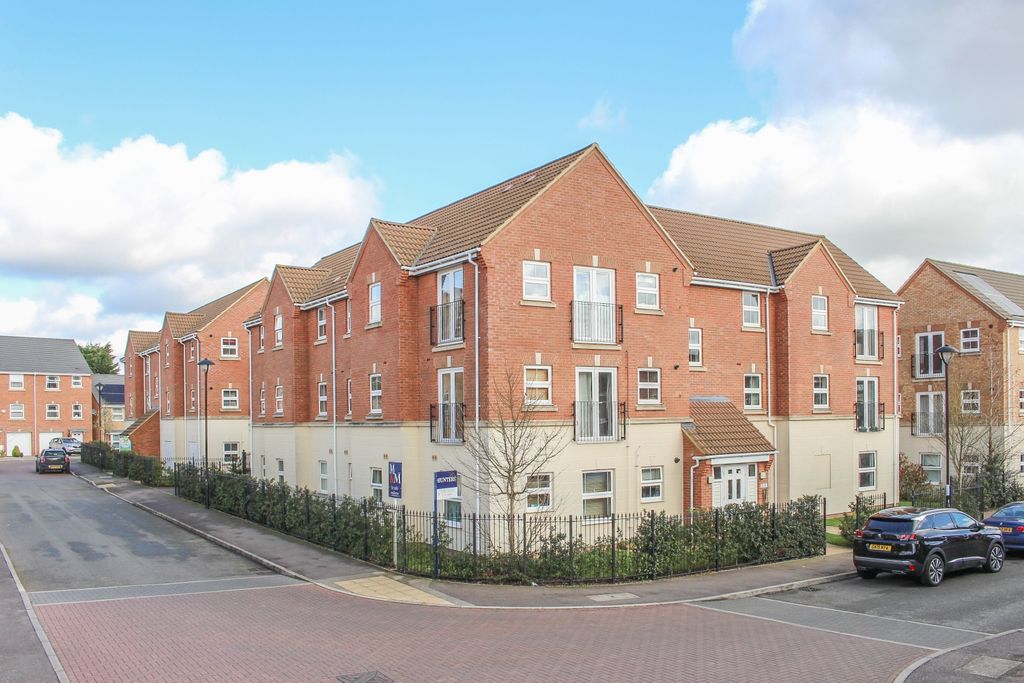 Property photo 2 of 8 Front House