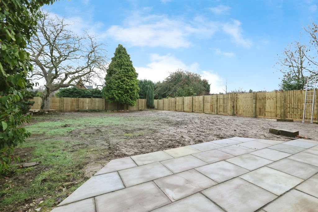 Property photo 3 of 20