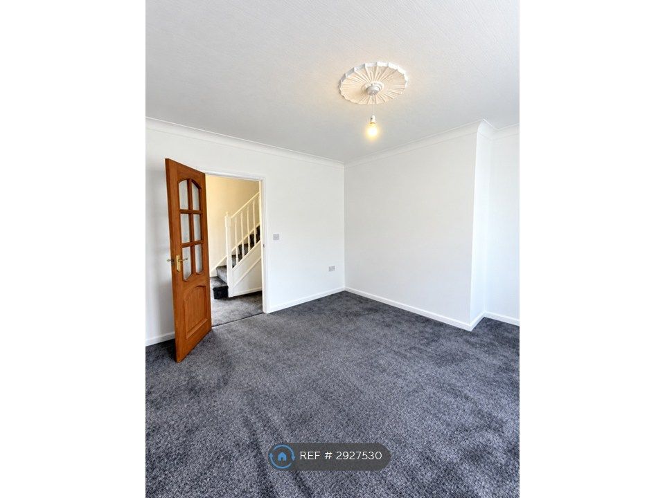 Property photo 2 of 13 Living Room