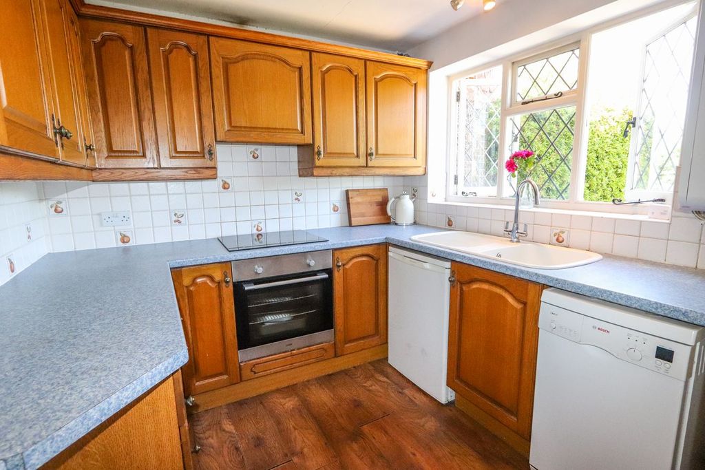 Property photo 2 of 16