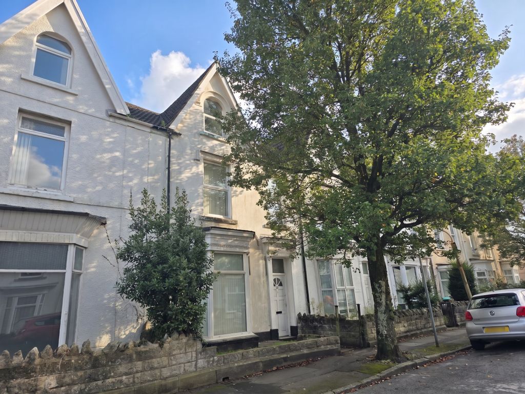 Property photo 1 of 26