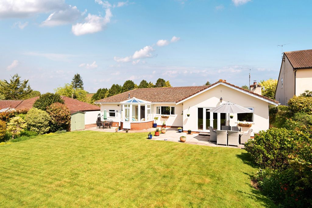 Property photo 1 of 30 Uplowman, Seddons
