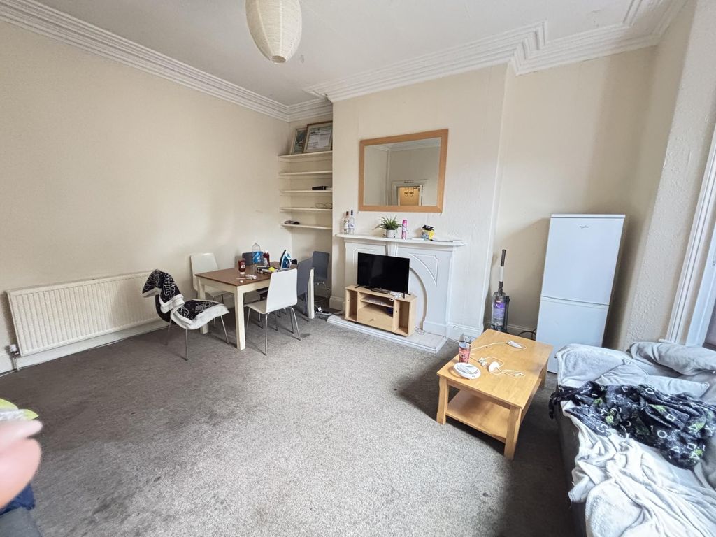 Property photo 2 of 22 A Spacious And Well-Lit Contemporary Living Room W...