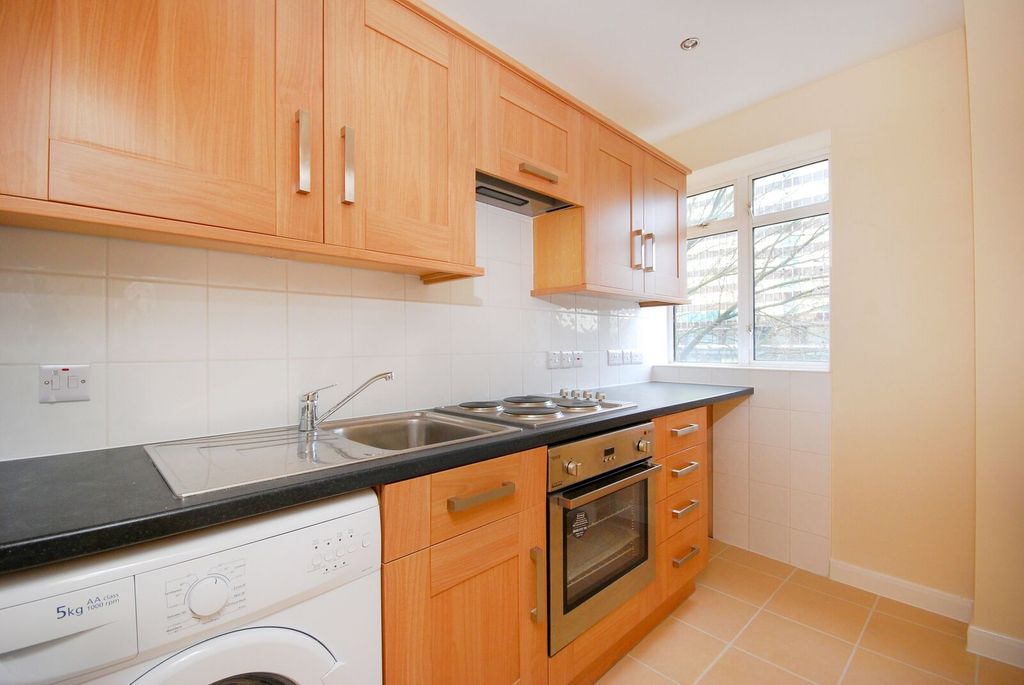 Property photo 2 of 3