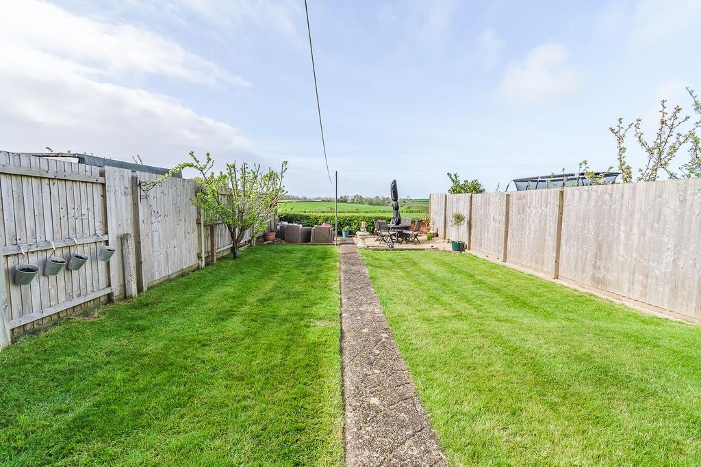 Property photo 2 of 28 Rear