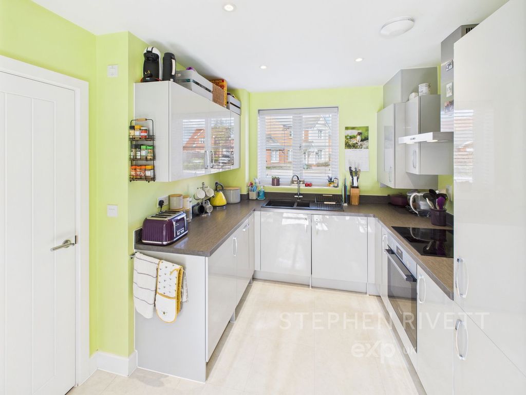 Property photo 2 of 23