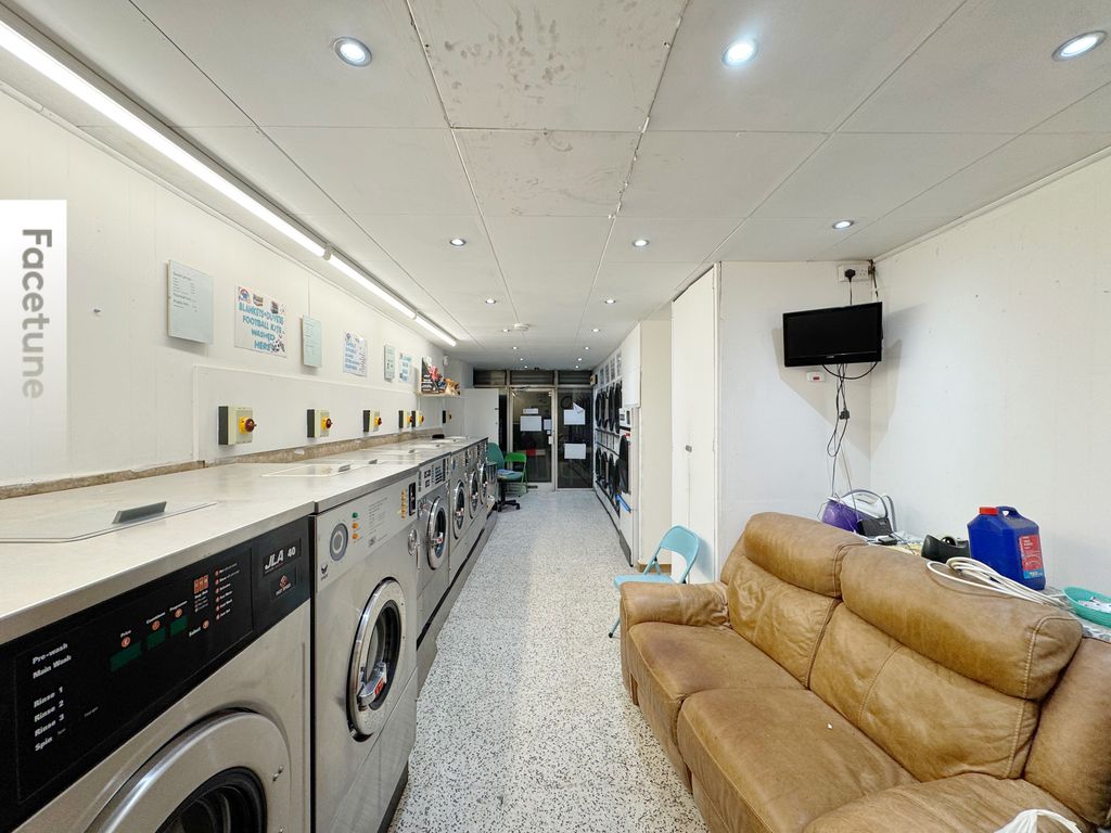 Property photo 2 of 7 Photo #2