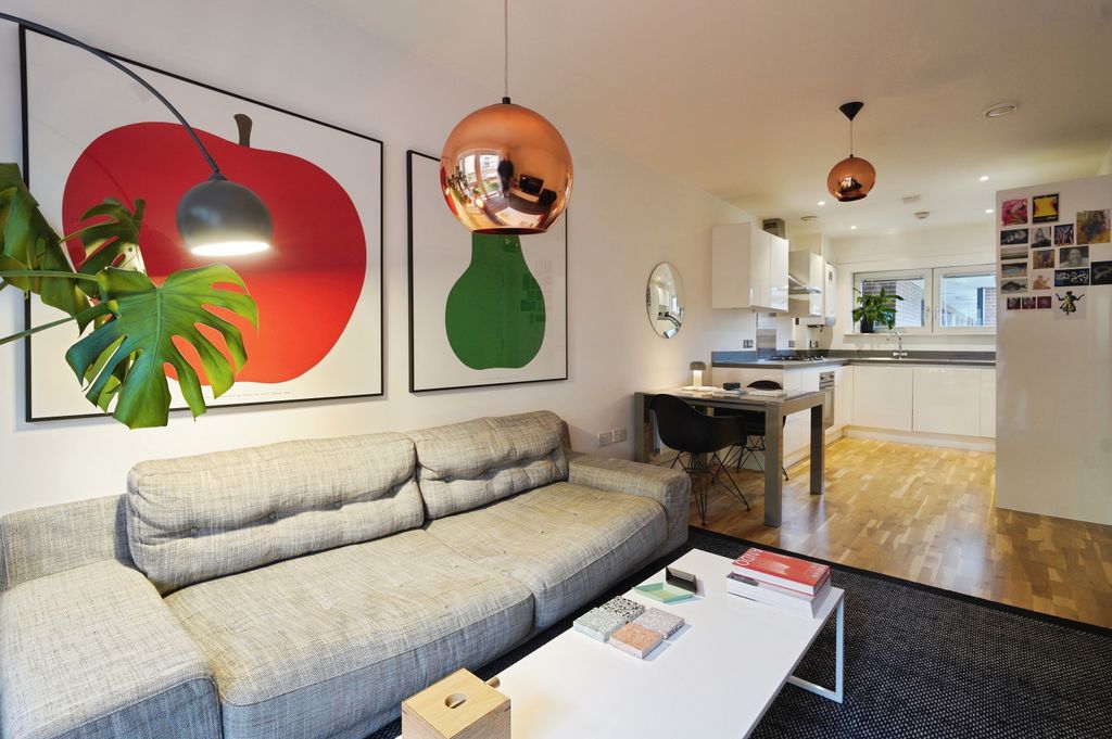 Property photo 2 of 12