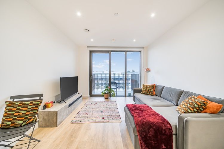 Property photo 1 of 18