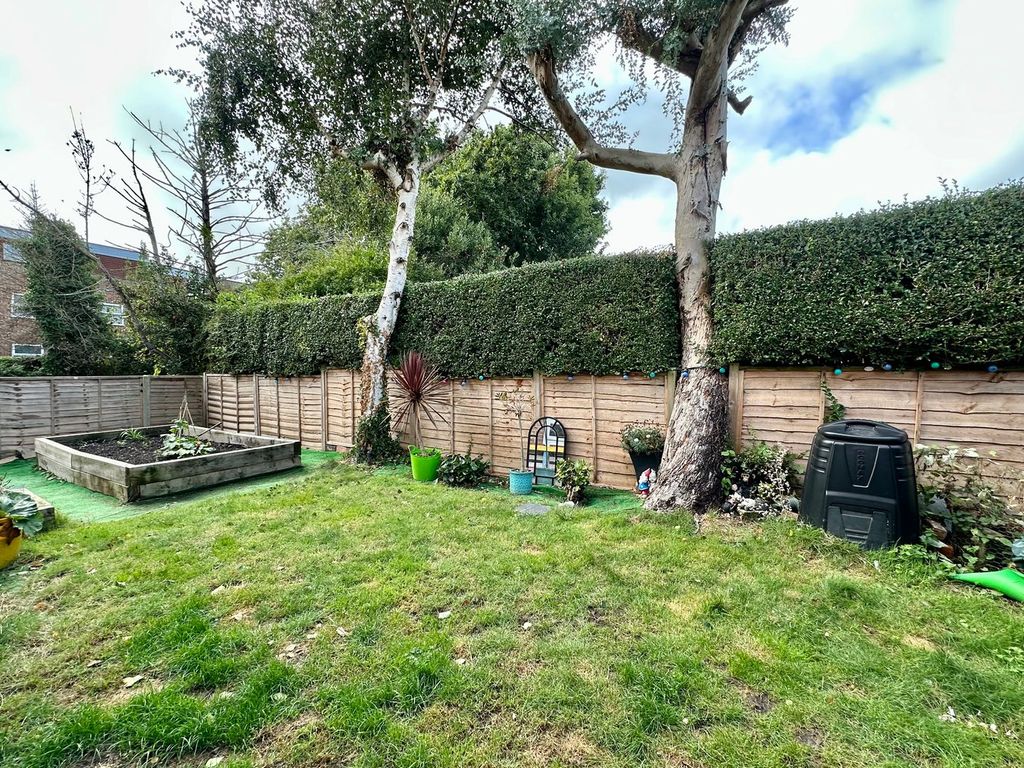 Property photo 3 of 18