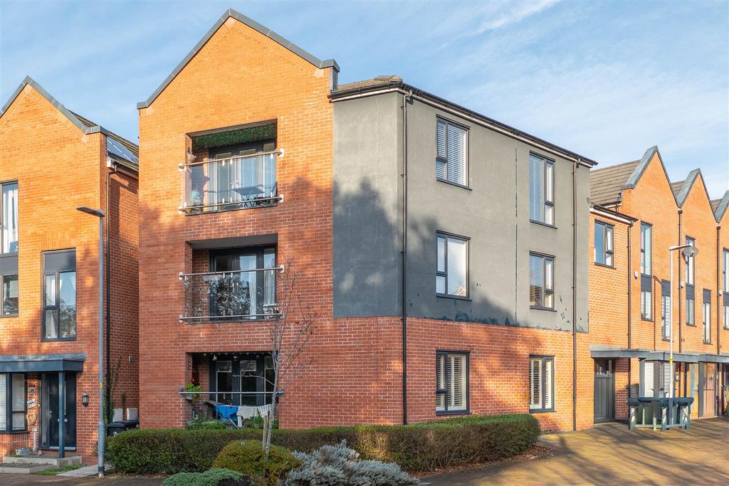 Property photo 1 of 14 Front External