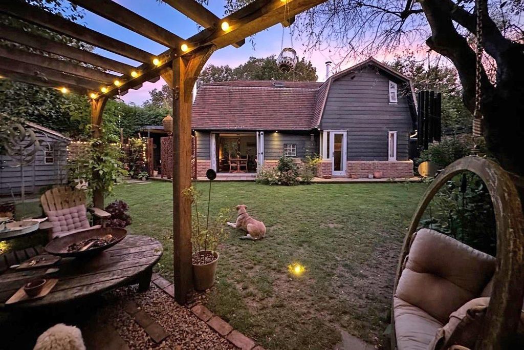 Property photo 3 of 20 95.Jpg