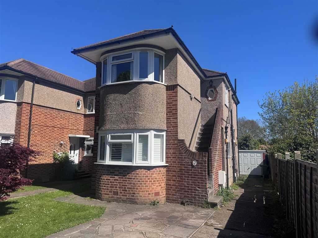 Property photo 1 of 21 2A Transmere Road.Jpg