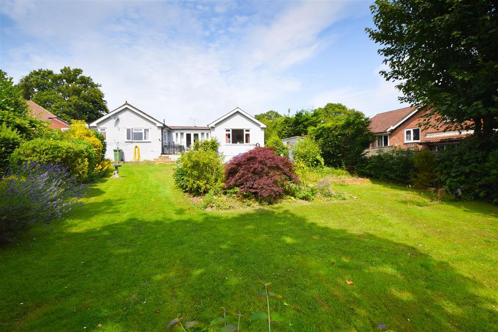 Property photo 2 of 22