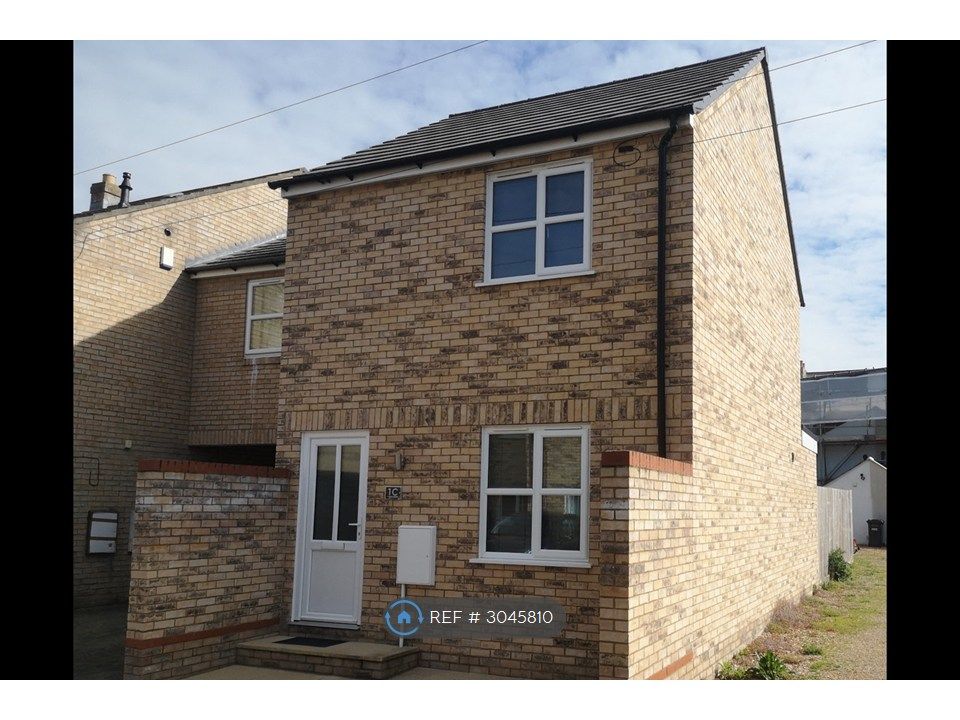 Property photo 2 of 13
