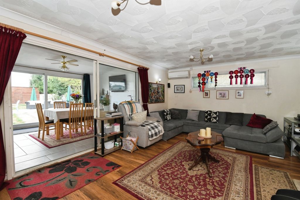 Property photo 2 of 15