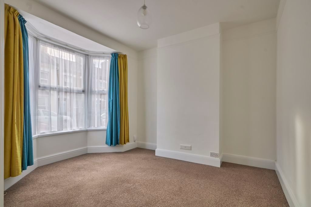 Property photo 2 of 10 Living Room